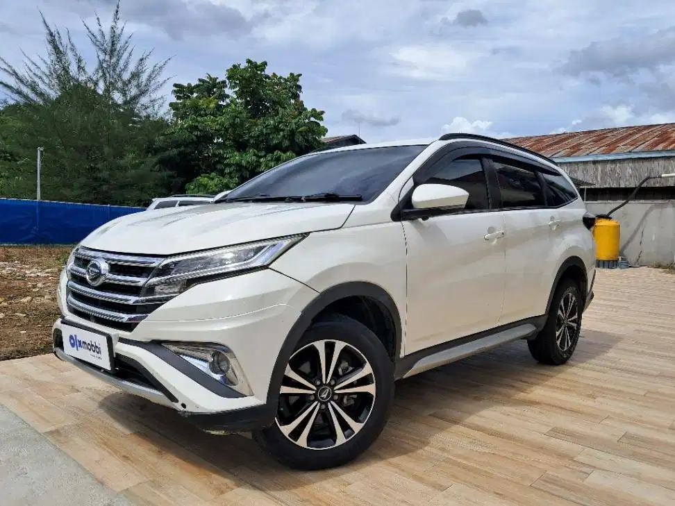 Daihatsu Terios 1.5 R Deluxe Bensin-AT 2021 Putih