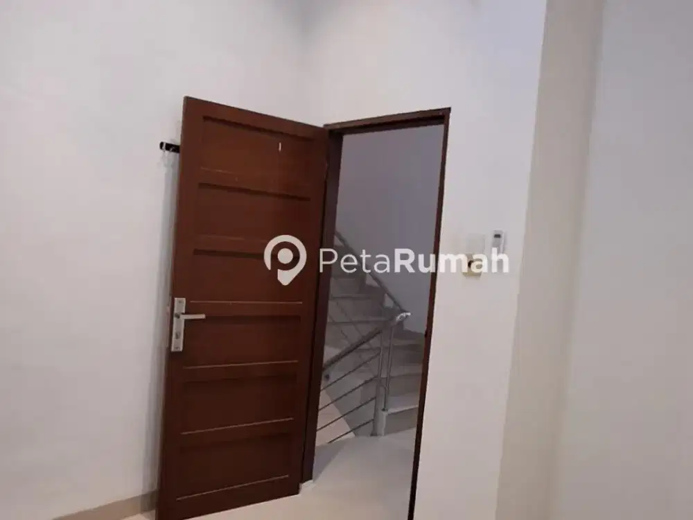 DIJUAL RUMAH JALAN PERUM TAMAN RIVERA KOMPLEK IBIZA HAUS (SANCHUN)