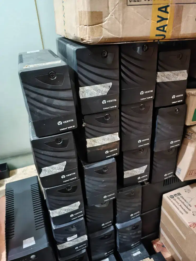 UPS Vertiv 600VA