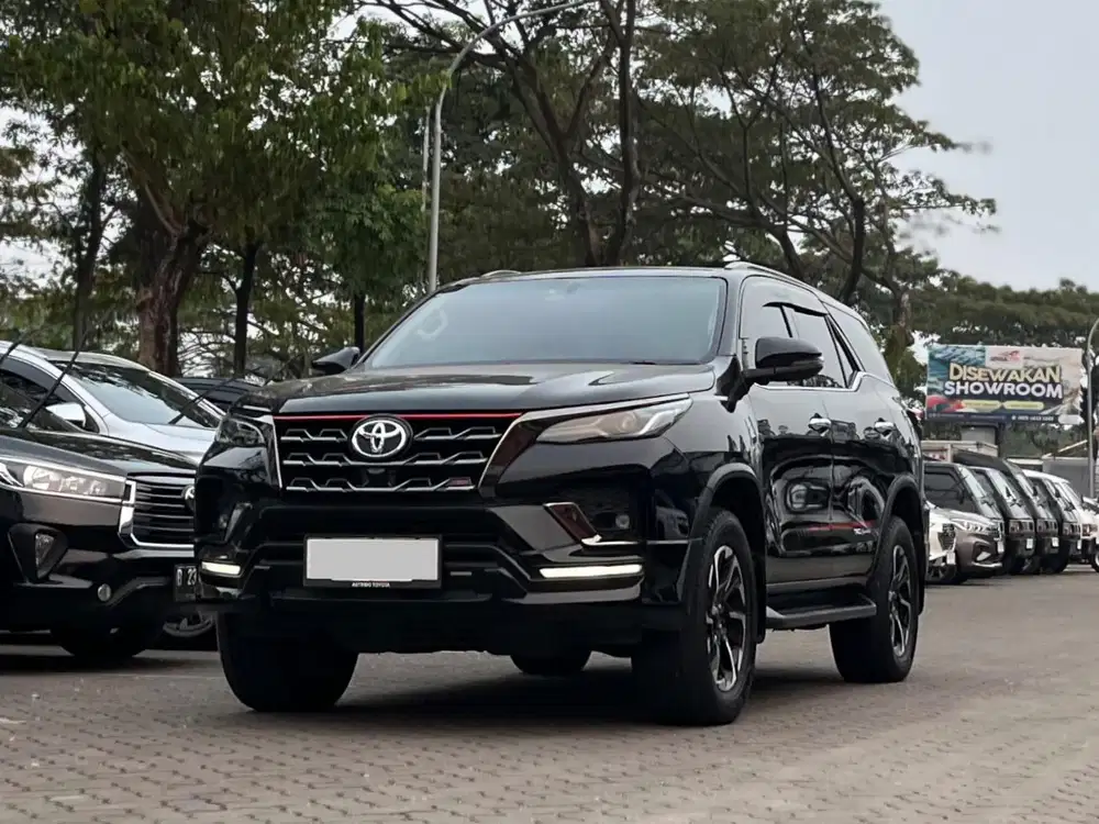 TOYOTA FORTUNER VRZ TRD 4X2 2.4 AT HITAM 2021, KM 67RB