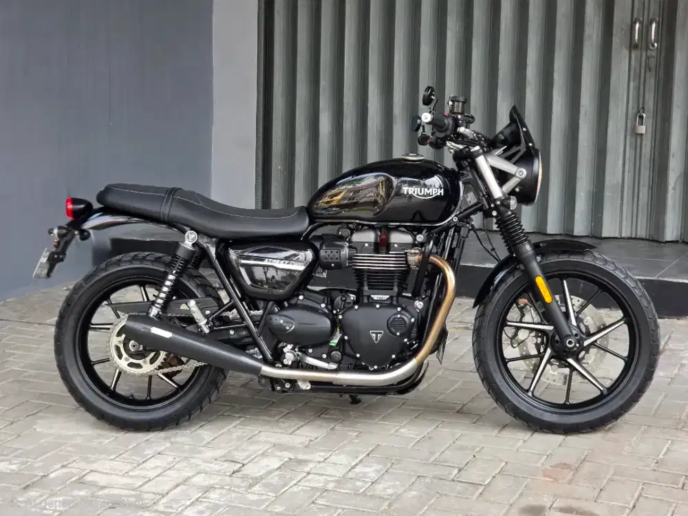 Moge Classic Triumph Street Twin 900 th 2021 km2rb Like New Siap Gas