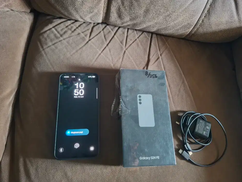 Samsung S24 Fe Ram 8/256 gb
Mulusssss
Full set