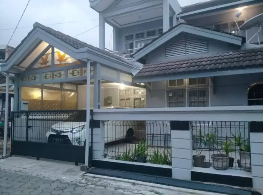 Rumah 2 Lantai Antapani