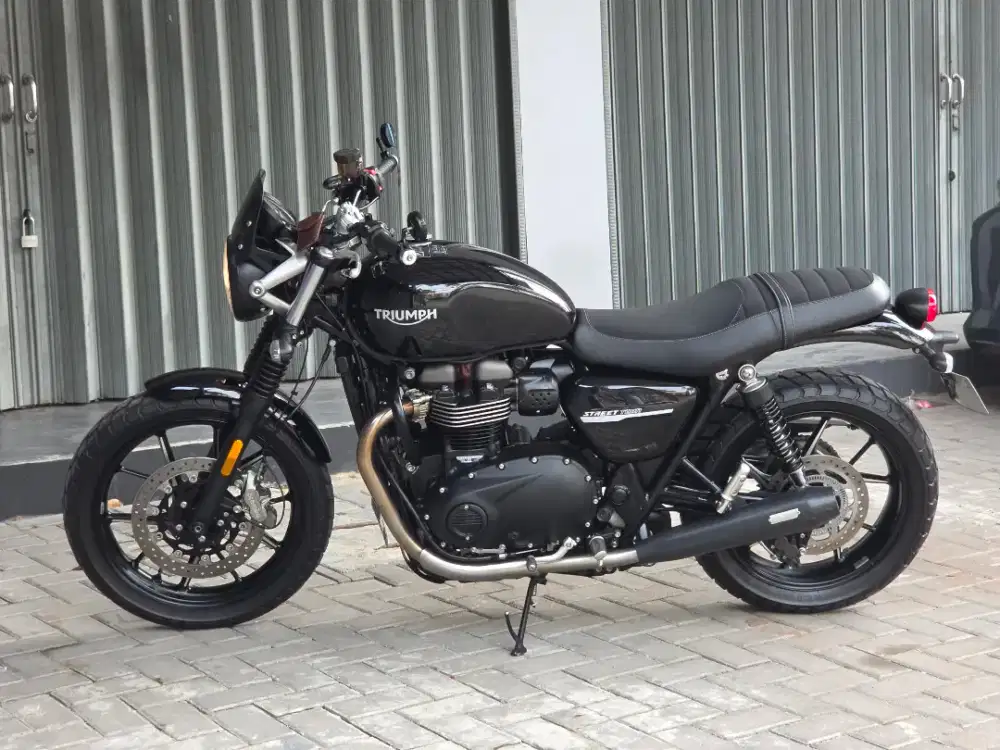 Moge Triumph Street Twin 900 th 2021 km2rb Like New Siap Gas Turing