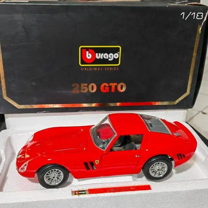 Bburago Burago Ferrari 250 GTO Miniatur Diecast 1/18 Mobil Model