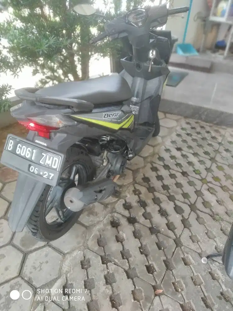 Honda beat esp hitam tahun 2017