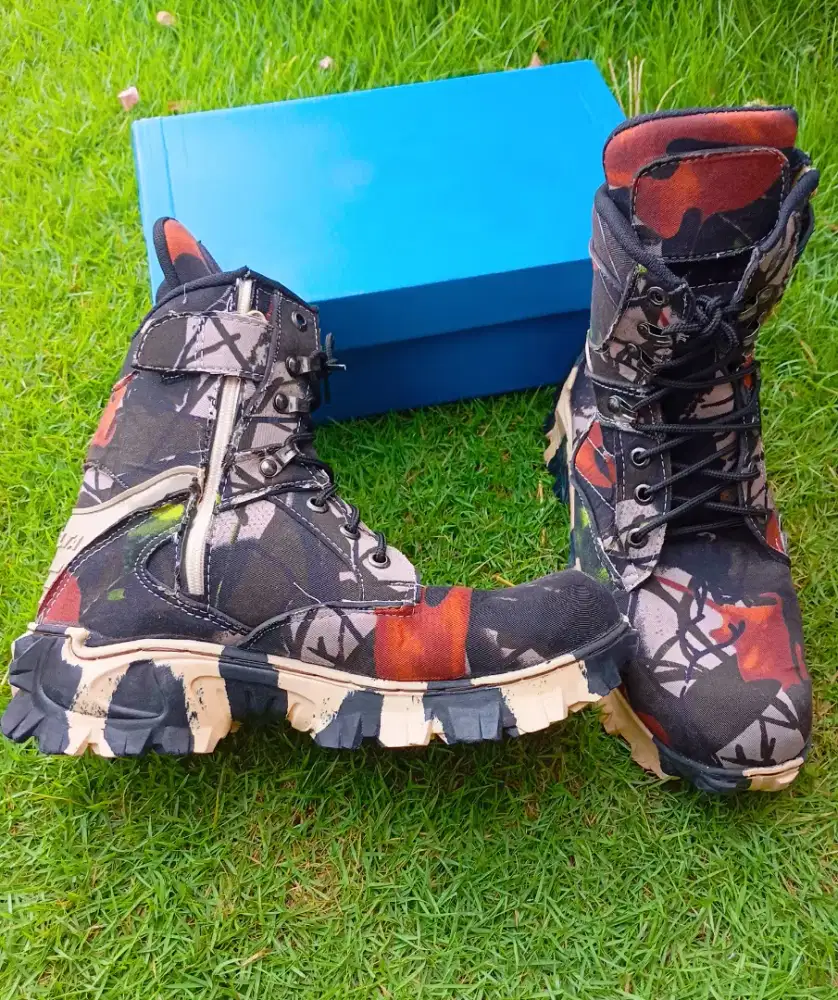 Sepatu safety pria murah keren