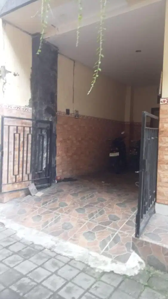 asisten rumah tangga