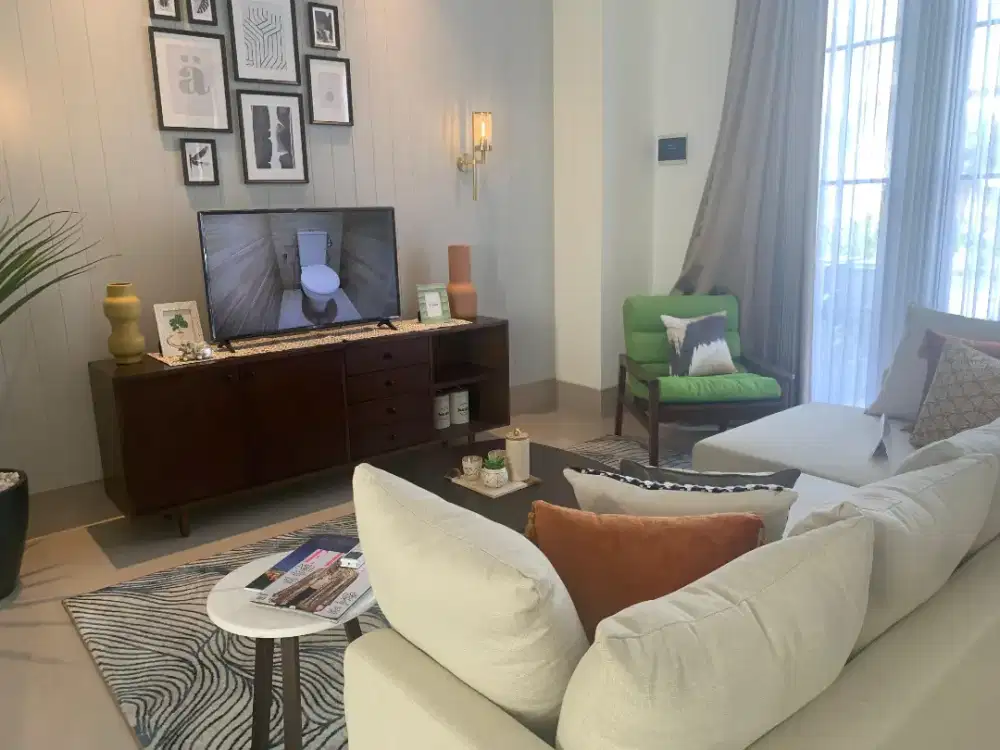 Dijual Rumah 2 lantai Dian istana, Barang langka, American minimalis