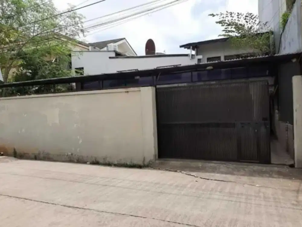 Rumah Luas Siap Huni , Strategis di Kota Bambu Utara, Jakarta Barat