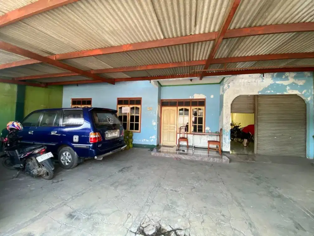 Murah Banget! Rumah Terawat di Jalan Raya, Bebas Banjir & Siap Huni/Usaha di Arcamanik