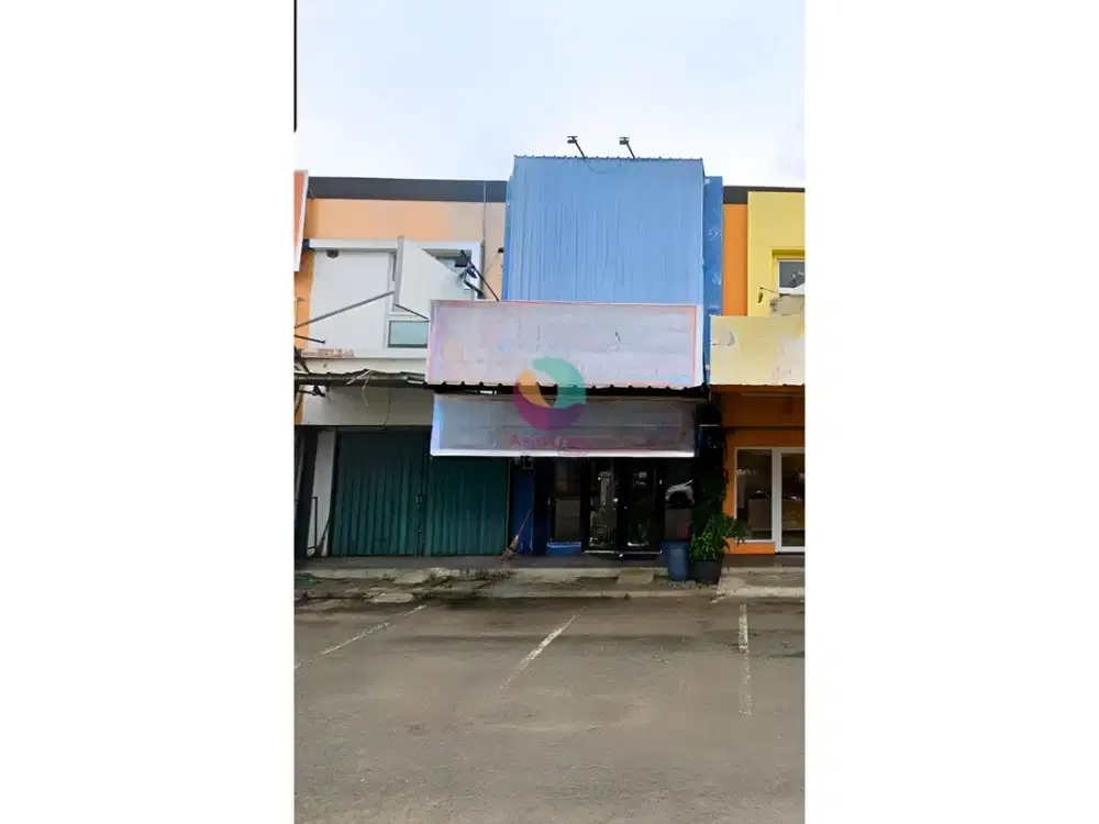 Disewa Ruko Rapi Siap Pakai Lokasi Jalan Utama Kota Wisata Cibubur