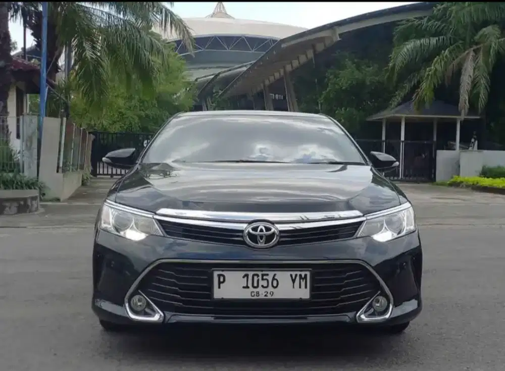 Km 60rban Tdp 35 camry V hitam automatic 2018 full orisinil surabaya