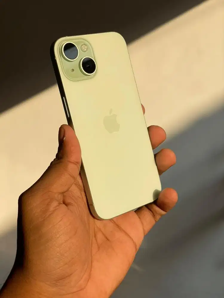 iPhone 15, Green 128gb 5G Resmi Indonesia Wuapik nemen