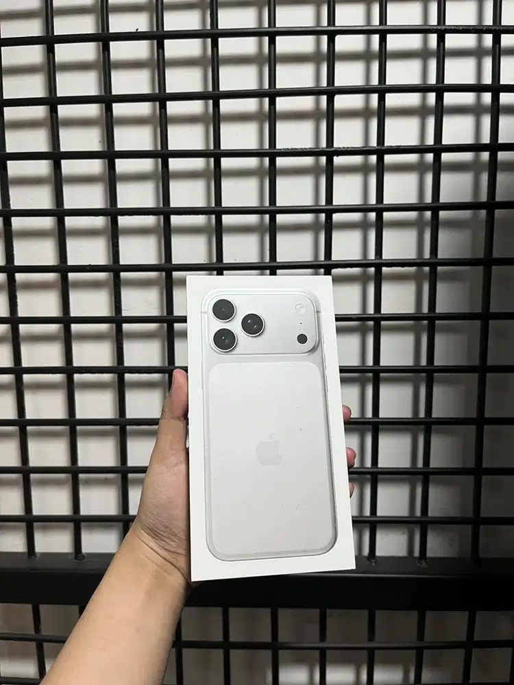 iPhone 17 Pro Max 2TB iBox