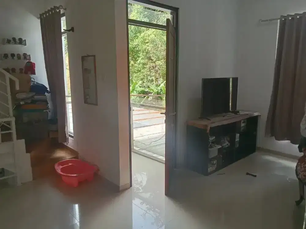 Dijual Rumah Minimalis Modern komplek Ubud Sariwangi dekat gegerkalong Bandung barat