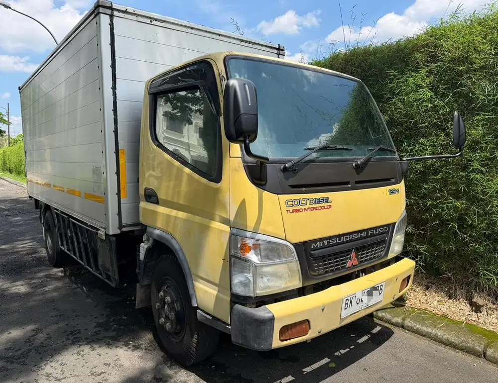 Full Original jarang ada!! Colt diesel Canter Fe74  2015