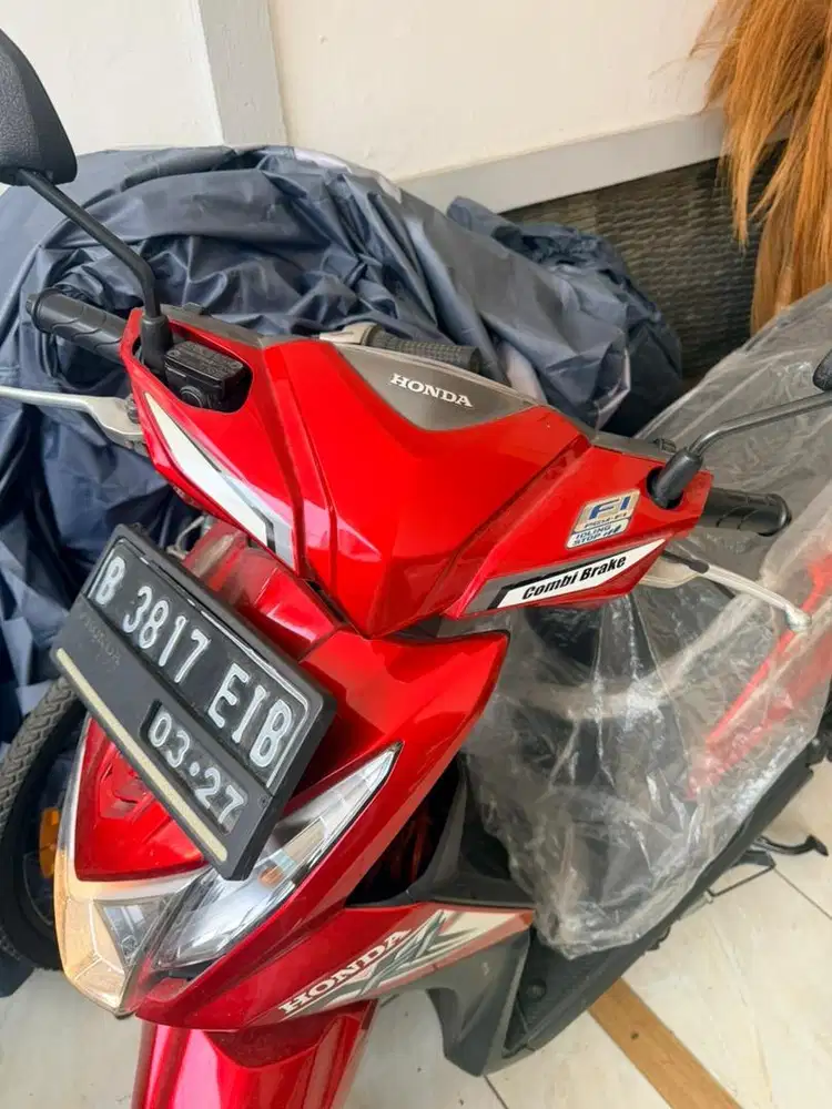 DIJUAL CEPAT MOTOR HONDA BEAT WARNA MERAH TAHUN 2017