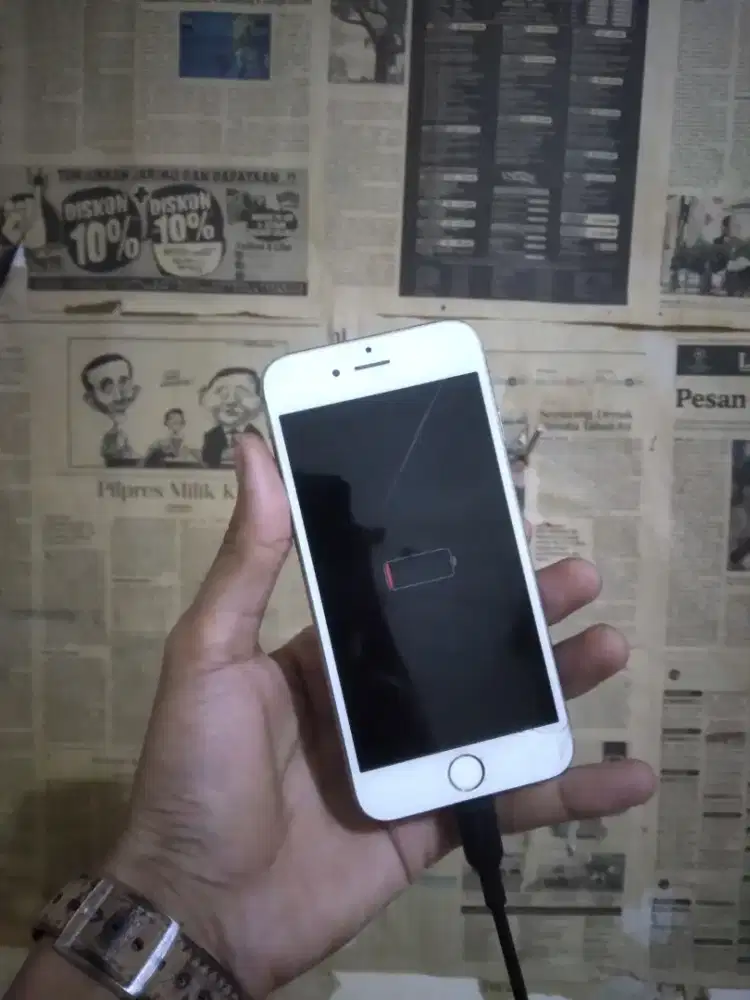 Iphone 6 logo baterai