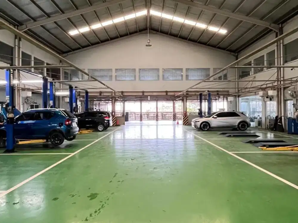 Investasi Komersial Premium! Showroom Cikarang dengan Lahan Potensi 4,4 Ha