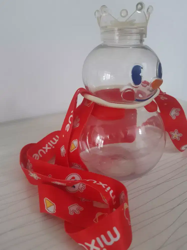 Botol minum mixue