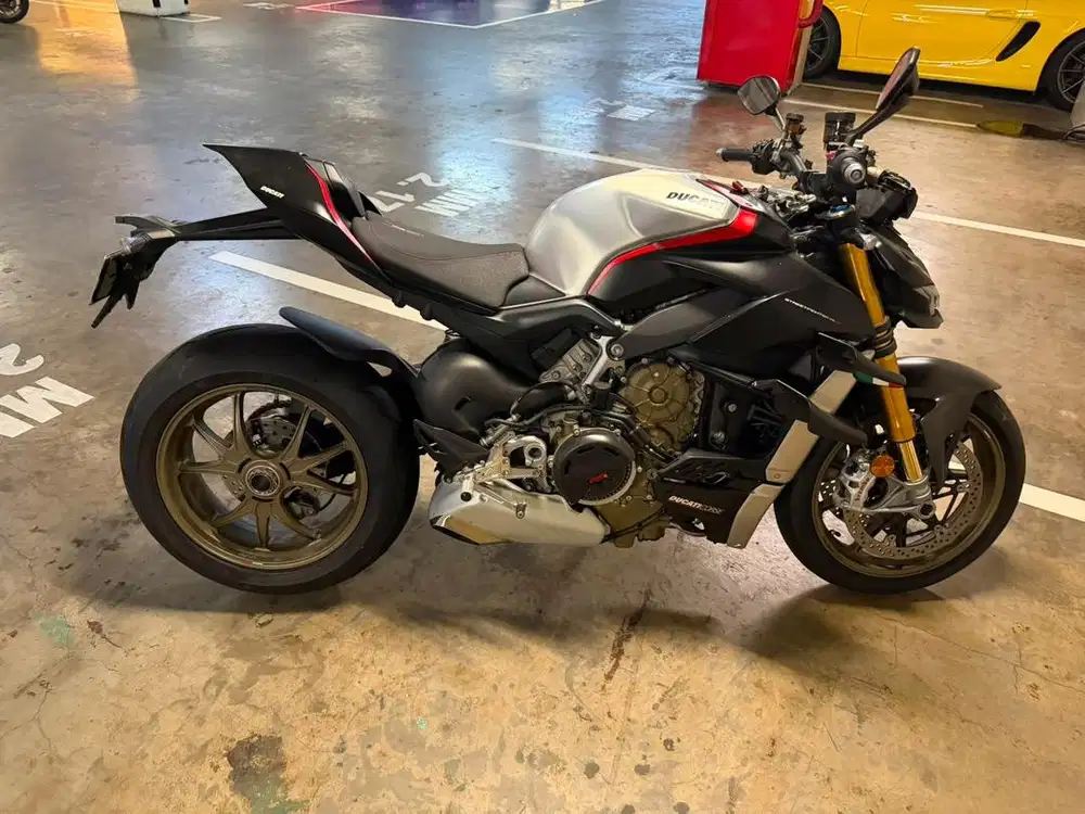 Ducati Second StreetFighter V4