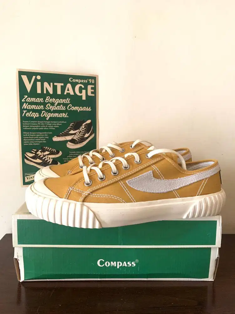 Sepatu Compass Vintage 98 Low Yellow Mustard
