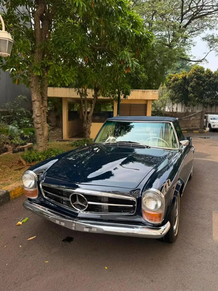 Mercede benz pagoda 280SL RARE