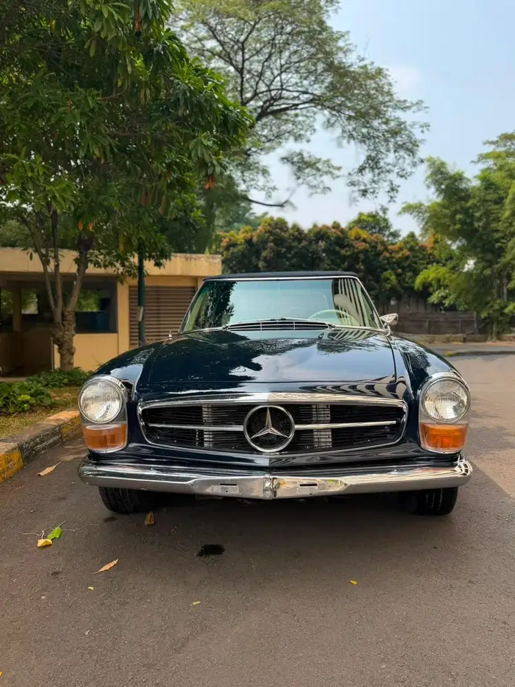 Mercede benz pagoda 280SL RARE