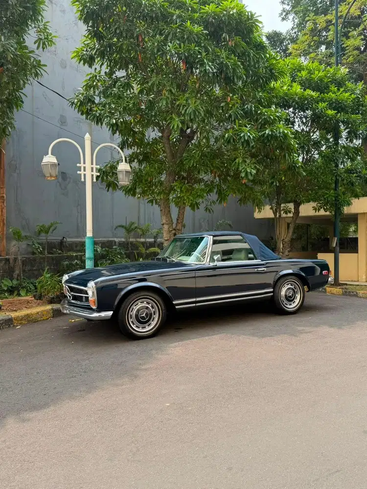 Mercede benz pagoda 280SL RARE