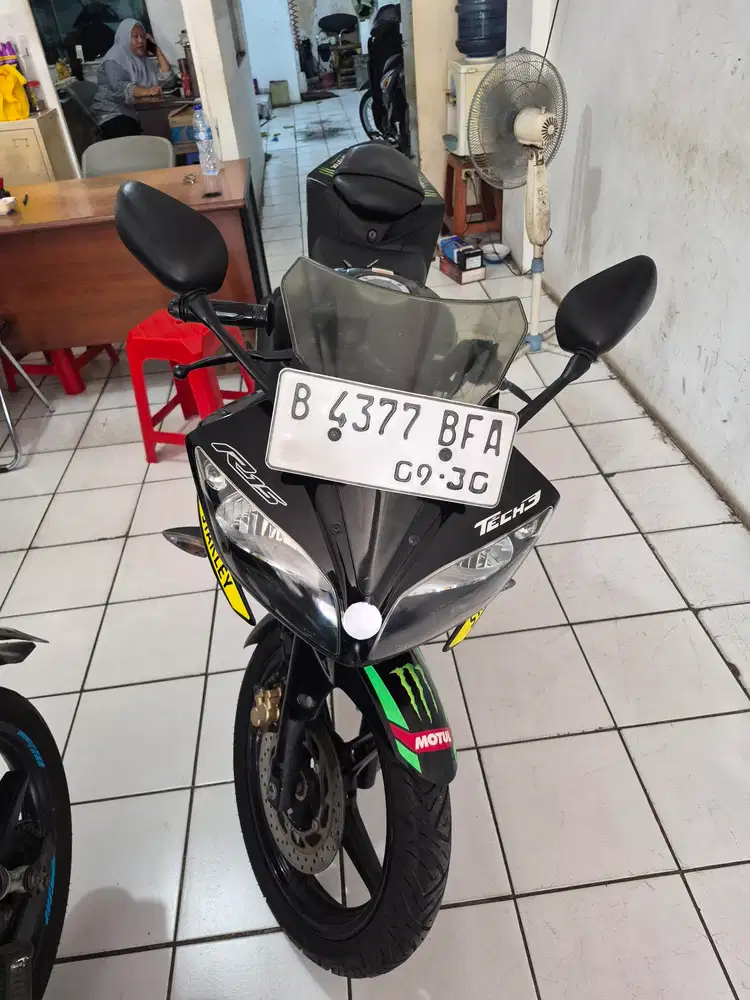 R15 2015  KM 28RIBUAN OKE Banget