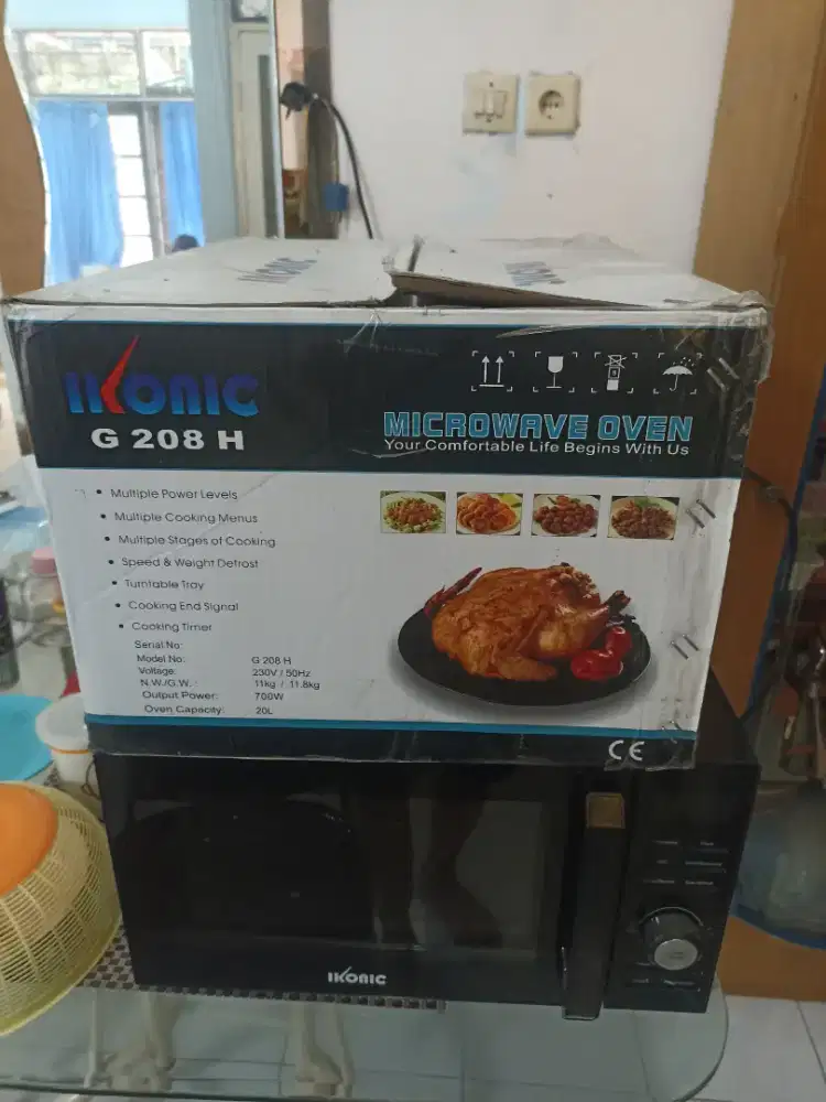 Microwave oven ikonic G 208 H