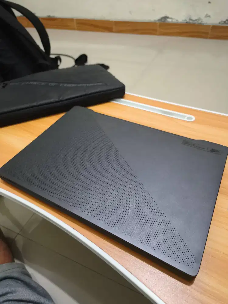ROG Zephyrus G14 GA40 1IV
