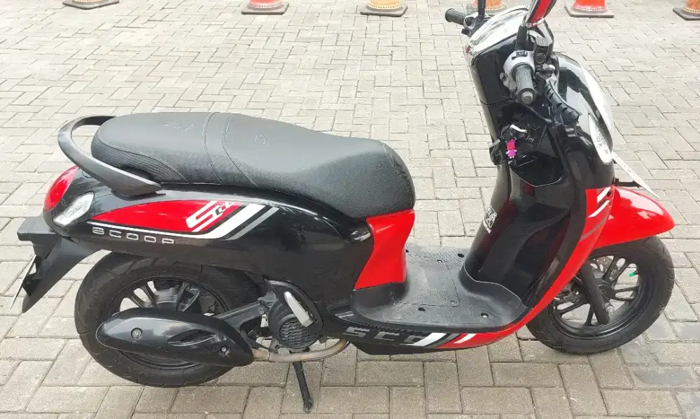 Jual Honda Scoopy 2023 Mulus Terawat KM masih Rendah