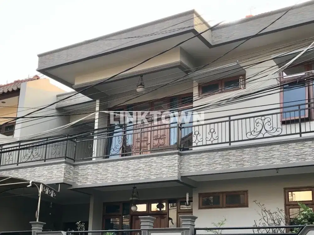 Jual Cepat Rumah Siap Huni Luas 200m² di Jaticempaka, Pondok Gede