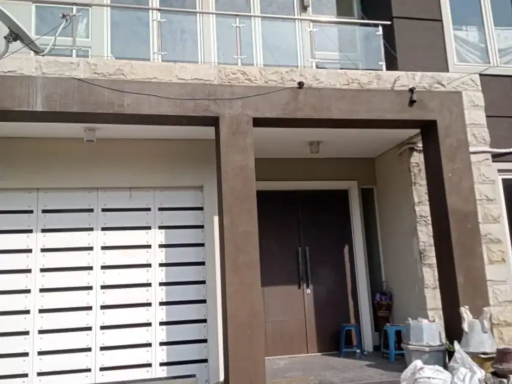 Disewa Rumah 2 lantai di Kup.Indah