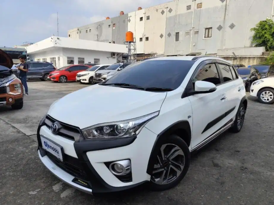 LOW DP Toyota Yaris 1.5 TRD Sportivo Heykers Bensin-AT 2017 TVN