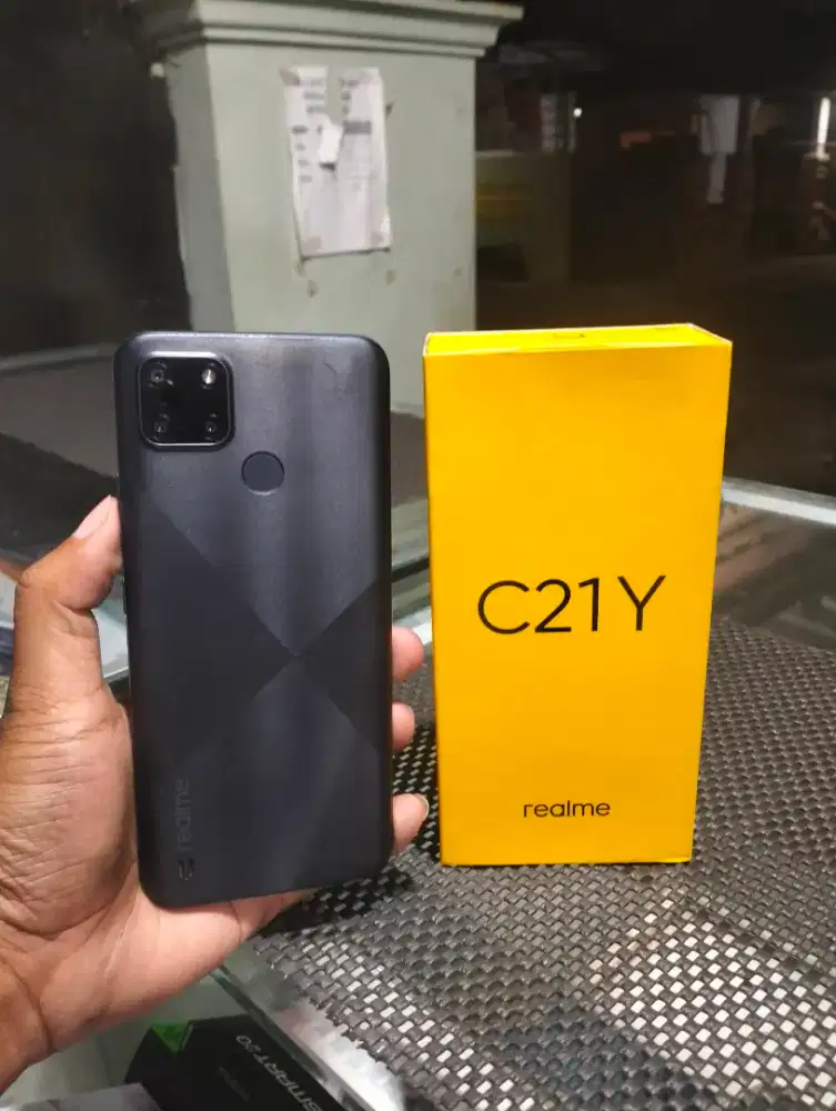 Realme C21Y. Ram 3gb. Internal 32gb. Kondisi mulus, nominus, fullset