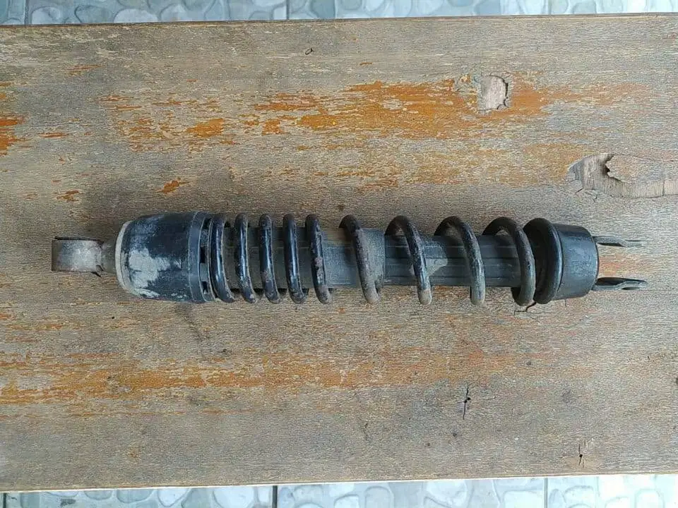 [BEKAS] Shockbreaker BELAKANG Yamaha Soul GT 125 ADA MINUS