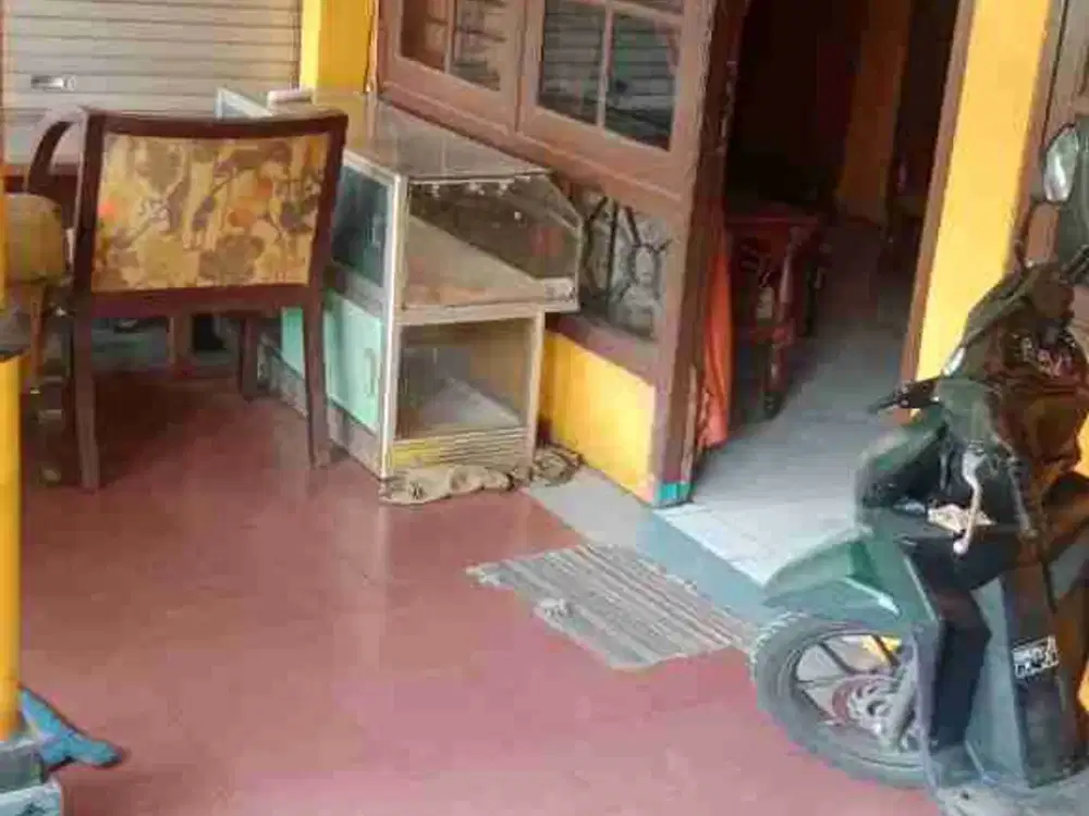 Rumah LT: 164 m²,  LB: 150m²,  3 KT, 2KM, Ruang Tamu, Ruang makan,  Dapur, Teras,  2  kios kanan kiri 

Dekat dengan kantor pemerintahan, , RS, Mall,  Sekolah, Terminal, Stasiun Bekasi, stasiun Bekasi timur,  stasiun LRT Jatimulya Bekasi Timur,  Pintu Tol
