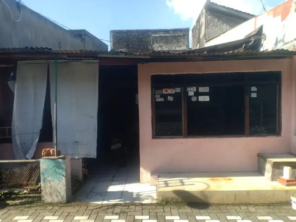 RUMAH SANINTEN PERUMNAS BANYUMANIK