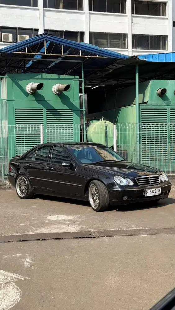 Mercy W203 C240 Elegance Tahun 2002