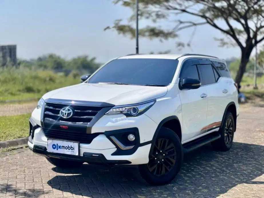 Toyota Fortuner 2.4 4x2 VRZ TRD Solar OTOMATIS 2020 LBBJ