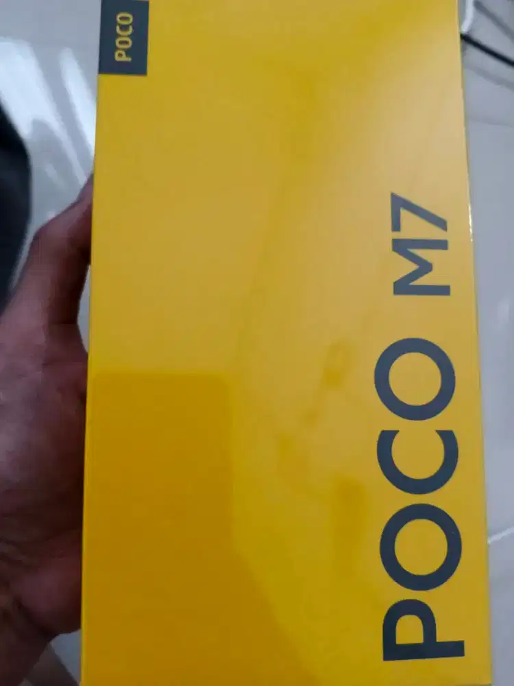 Poco M7 4G Silver 8/256 Baterai 7000 mAh