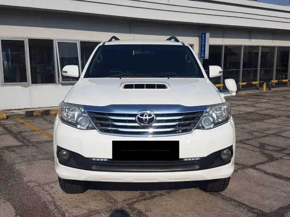 TOYOTA FORTUNER G VNT SOLAR 2.5 AT PUTIH 2014/2015 TRD
