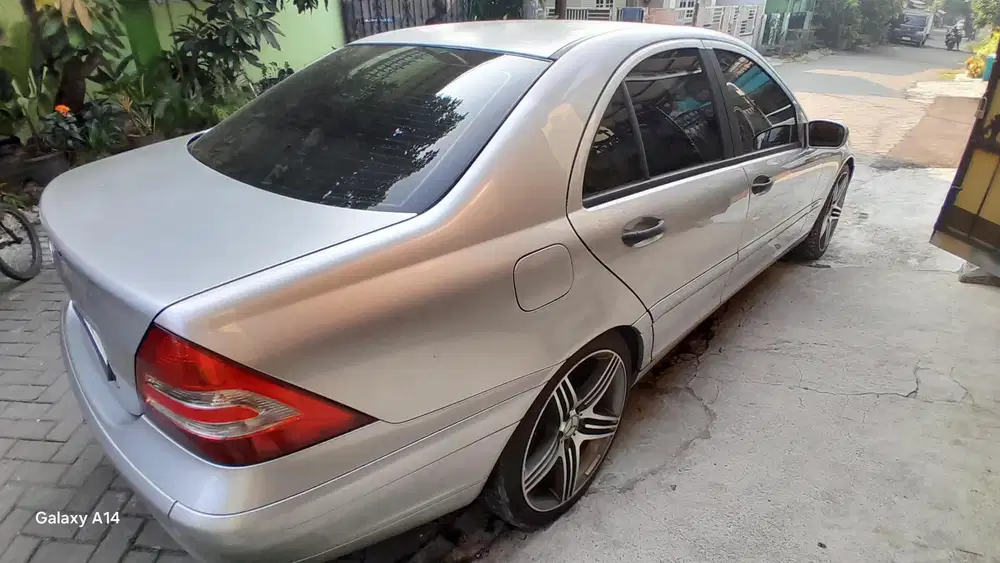 Mercedes-Benz C180 2002 Bensin