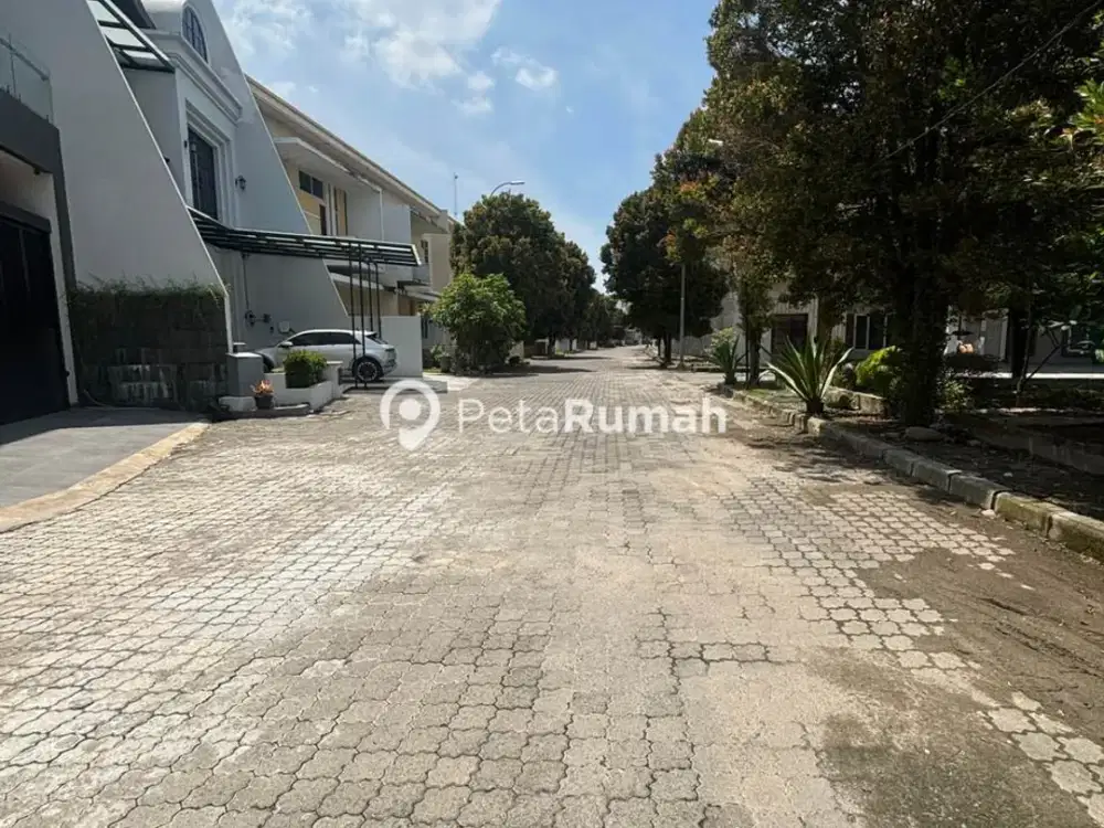 DIJUAL Villa Sophie Suite Dalam Graha Metropolitan (Clinton)
