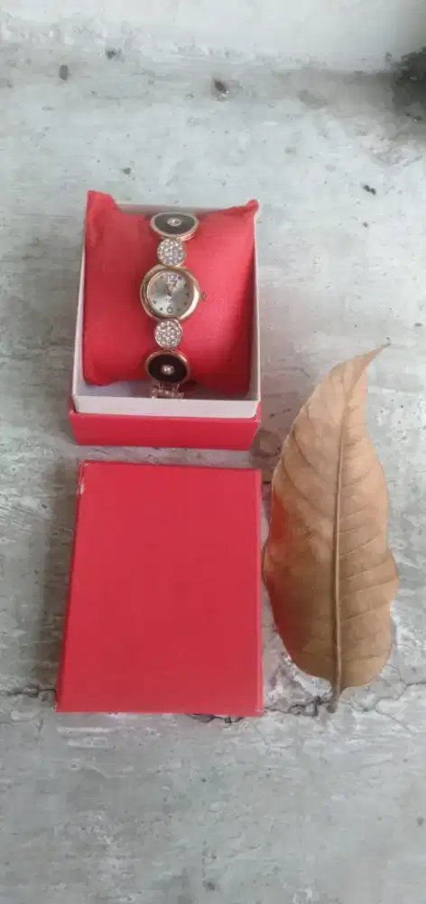 Di jual aja baru dan original no minus ,chek dan tes se puasnya