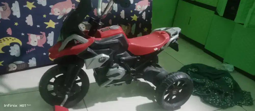 Sepeda roda tiga