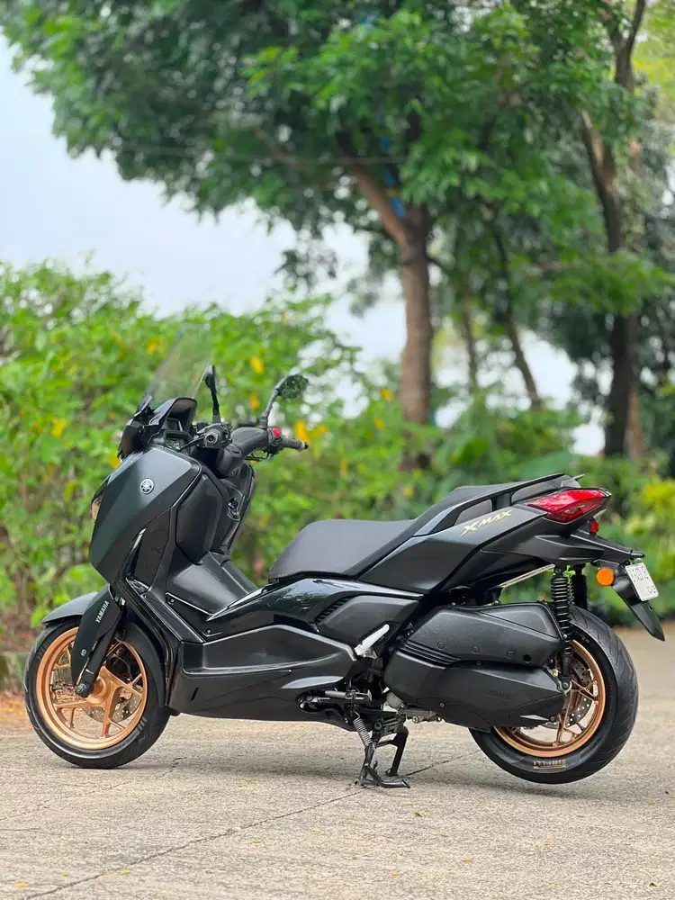 YAMAHA NEW XMAX 250 ABS CONNECTED 2024 HITAM KM LOW PAJAK ON MULUS